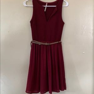 Dulce Carola Burgundy dress